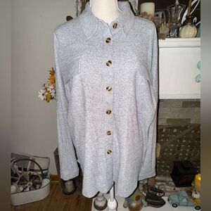 Theo & Spence shacket. Super cozy. SIZE MEDIUM NWT